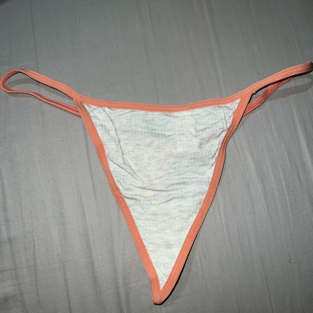 VICTORIA SECRET THONG
